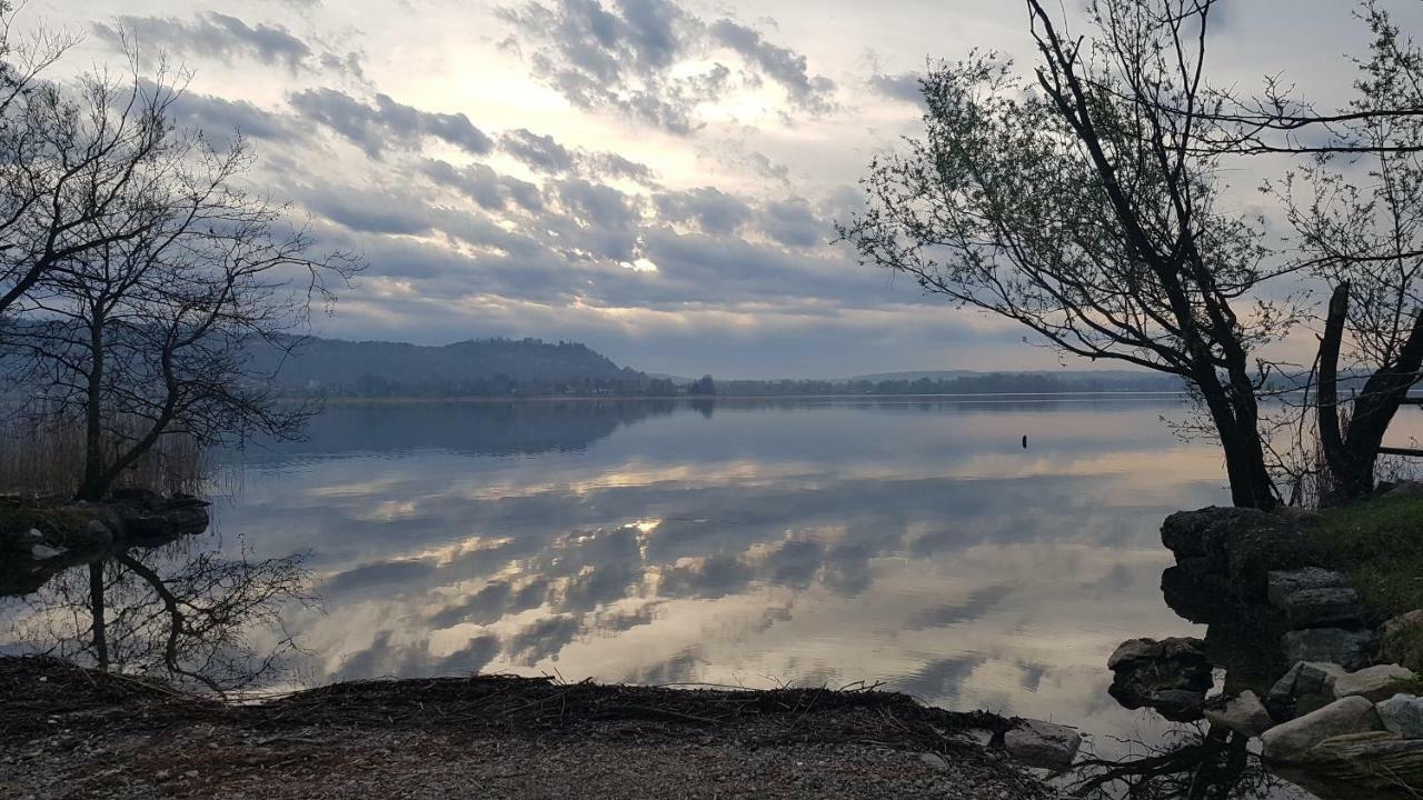 Ritratto Sul Lago Дормелето Екстериор снимка